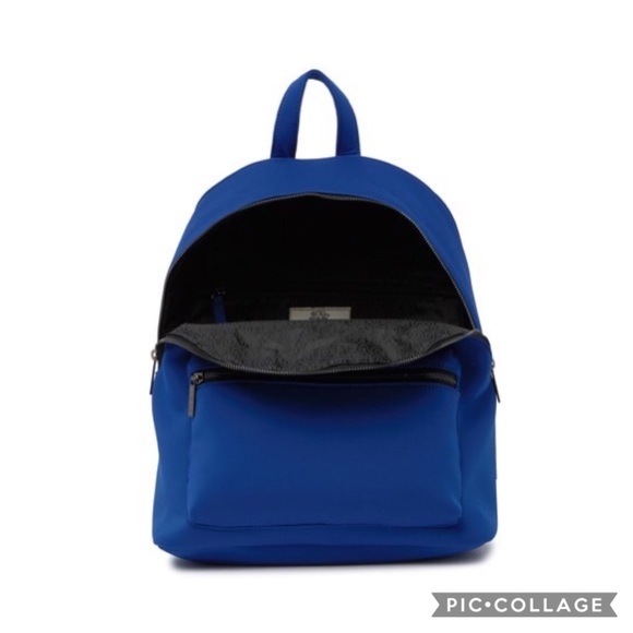 Peace Love World | Classic Backpack - Picture 2 of 8